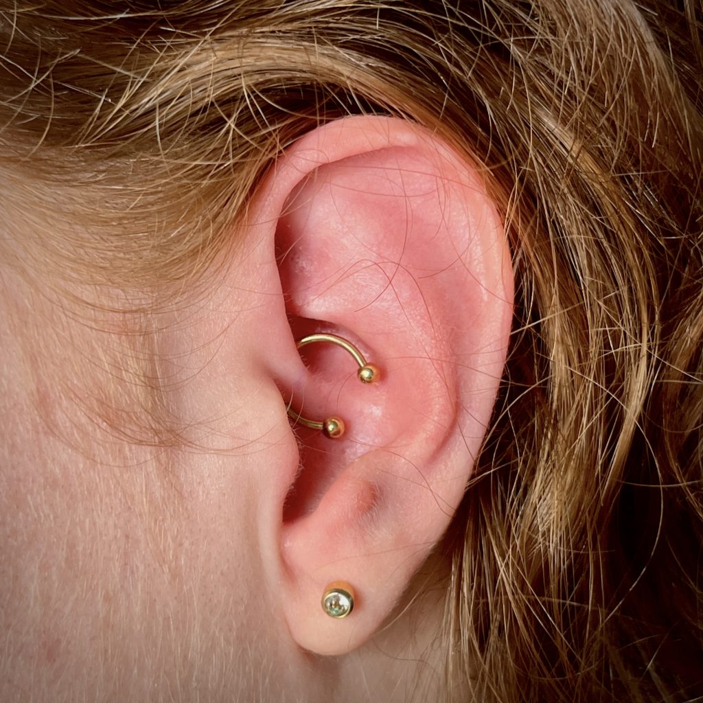 Daith percing